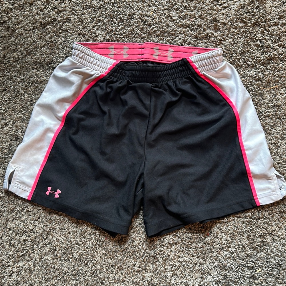 Women’s under armour size small athletic shorts.